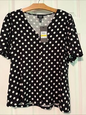 Jones New York Black & White Polka Dot V-Neck Blouse